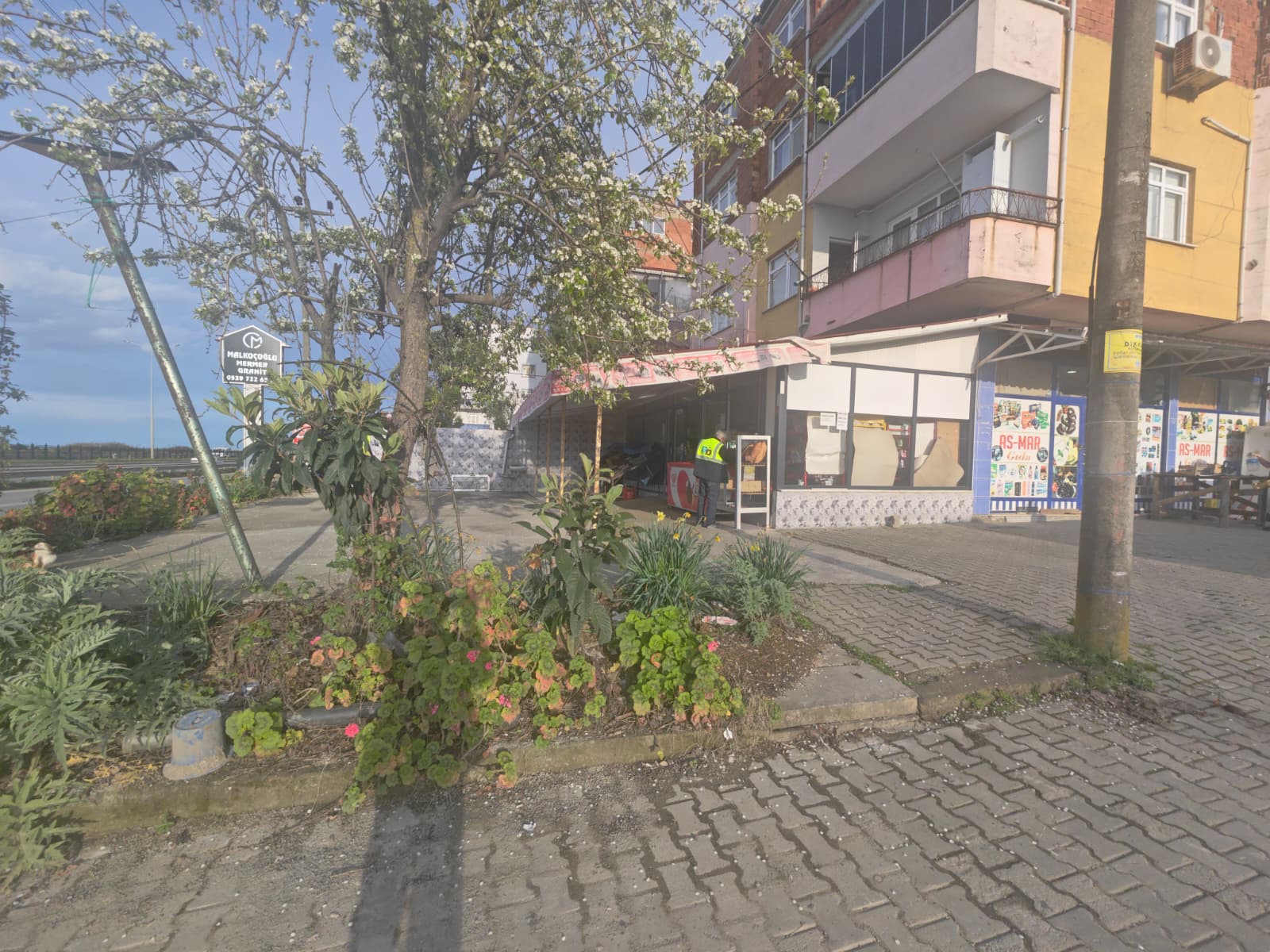 MABEL!DEN ARSİNDE ANAYOL ÜZERİ DEVREN KİRALIK DÜKKAN